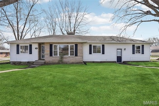 99 N Clinton St, Aviston, IL 62216