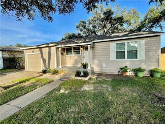 4206 Lowman St, Corpus Christi, TX 78411