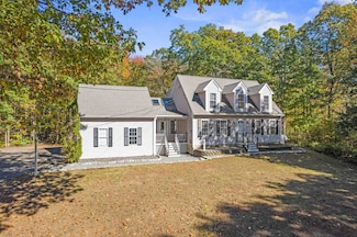 12 Shepherd Ln, Epping, NH 03042