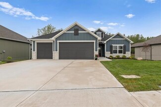 14574 Aurora Ln, Basehor, KS 66007