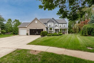 447 Greenview Ln, Oswego, IL 60543