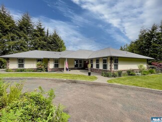 711 Diamond Vista Dr, Port Angeles, WA 98363