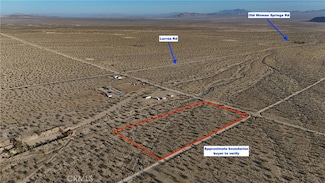 747 Joshua Tree Rd, Landers, CA 92285