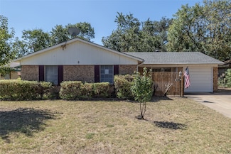 817 Edgehill Dr, Hurst, TX 76053