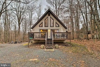 460 Maxatawny Dr, Pocono Lake, PA 18347
