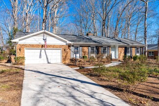 403 Woodland Ct, Cary, NC 27511