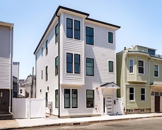 304 Paris St Unit 101, Boston, MA 02128