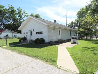 617 W St, Bedford, IN 47421
