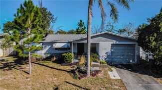 1709 Coppertree Dr, Tarpon Springs, FL 34689