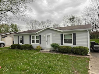 117 Fountain Lake Dr, Greenfield, IN 46140