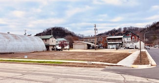 205 Frederic St, Cassville, WI 53806