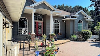 858 S Grouse Ct, Wisconsin Dells, WI 53965