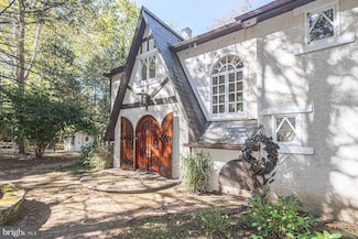 132 E Dark Hollow Rd Unit MAIN HOUSE, Pipersville, PA 18947