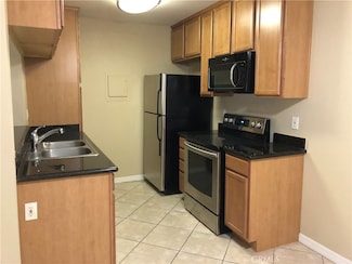 1345 Cabrillo Park Dr Unit A10, Santa Ana, CA 92701