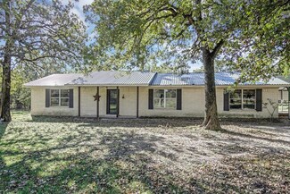 15697 Oswalt Rd, Overbrook, OK 73453