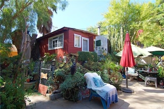 9322 Franklin St, Chatsworth, CA 91311