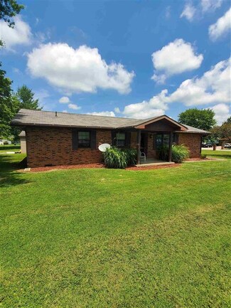 12 Robert Dr, Bicknell, IN 47512