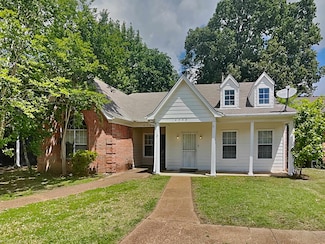 6758 Whitten Pine Dr, Memphis, TN 38134