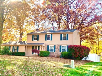 8651 Bayberry Dr NE, Warren, OH 44484
