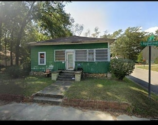 724 S Appletree St, Dothan, AL 36301