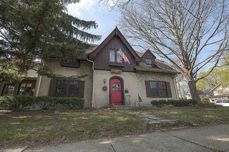 322 Cottage Grove Ave, Rockford, IL 61103