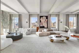 18 Gramercy Park S Unit 17, New York, NY 10003
