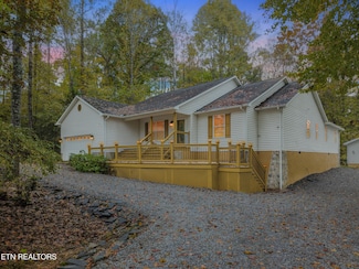 1244 Barton Fields Dr, Sevierville, TN 37862