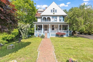 69 Seymour Ave, Derby, CT 06418