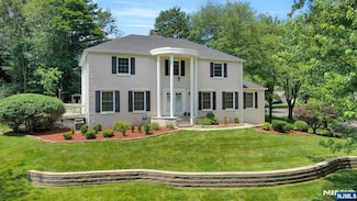 693 Alexander Ct, Rivervale, NJ 07675