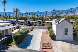 82 E Ramon Rd, Palm Springs, CA 92262