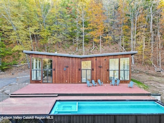 15 Oak Mountain Farm Rd, Boiceville, NY 12412
