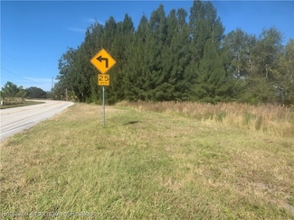 523 County Road 731, Venus, FL 33960