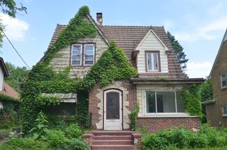 406 Hollister Ave, Rockford, IL 61108