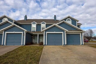 5544 NW Moonlight Meadow Dr, Lees Summit, MO 64064