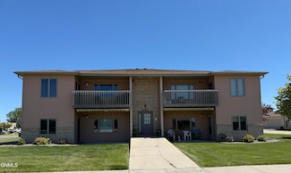 883 San Angelo Dr Unit 1, Bismarck, ND 58504