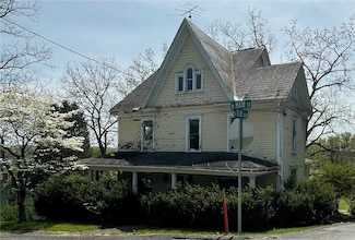 424 W Main St, Stoystown, PA 15563