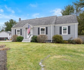 688 Church Ave, Warwick, RI 02889