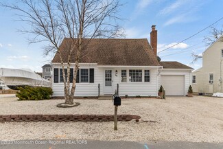 45 Jonathan Dr, Manahawkin, NJ 08050