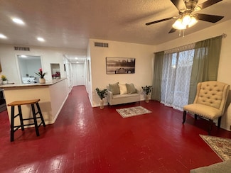 225 La Vida Nueva Del Oeste SW, Albuquerque, NM 87105