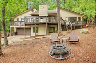 214 White Antelope St, Waleska, GA 30183