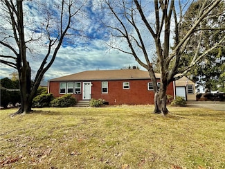 85 Hilton Ave, Riverside, RI 02915