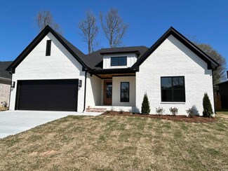 3410 Sylvia Springs Dr, Conway, AR 72034