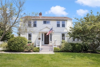 10 Eustis Ave, Newport, RI 02840