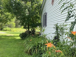 50 Goss Hollow Rd, Saint Johnsbury, VT 05819