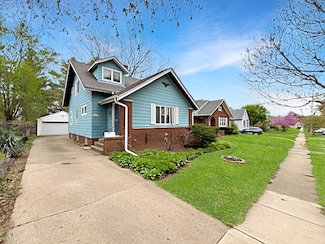524 Saint Louis Ave, Rockford, IL 61104