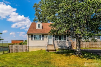 65 Boulevard E, Keyport, NJ 07735