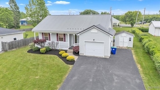 836 Upper Mountain Rd, Lewiston, NY 14092