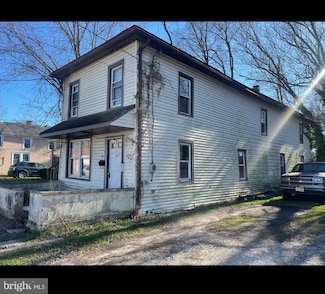 6 W Griffith St, Penns Grove, NJ 08069