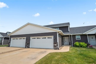3806 English Glen Ave, Marion, IA 52302