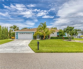 4113 SE 9th Ct, Cape Coral, FL 33904